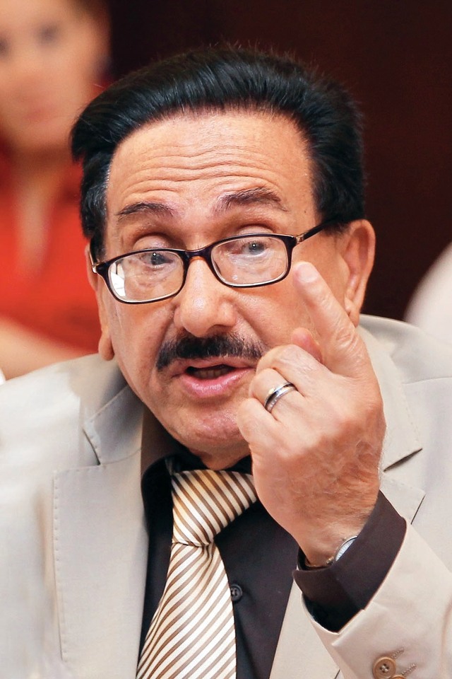 "فاضل ثامر عبد الله"