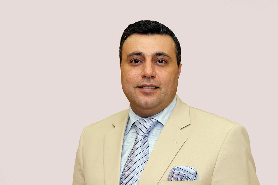 "د.علي عبدالله نجم، البورد السويدي لطب الأسنان"