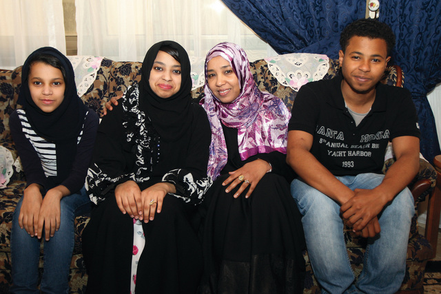 "الطالبة هدى طارق المركز السادس مكرر علمي"