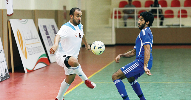 "من منافسات كرة الصالات المحلية\tالبيان"