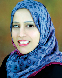 "أمنة المنصوري"