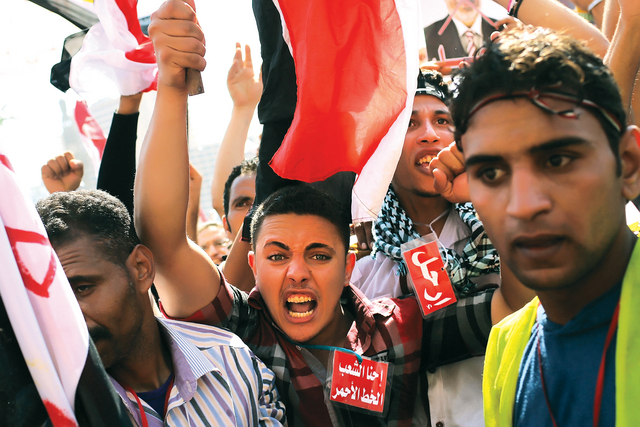 "اشتعال الشارع دفع بالحكومات إلى طلب الرحيل من رعاياها \t جتي"