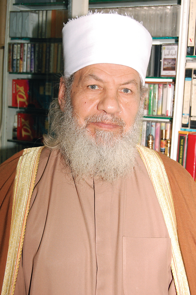 "يوسف البدري: الإسلام لم يحرم زواج المرأة من رجل أصغر منها"