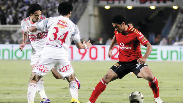 "لقاء الأهلى والزمالك يقام في الإسكندرية\tمن المصدر"