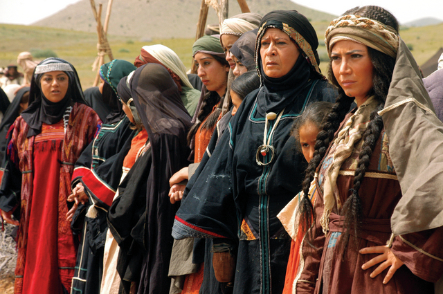 "مشهد من مسلسل أبواب الغيم"