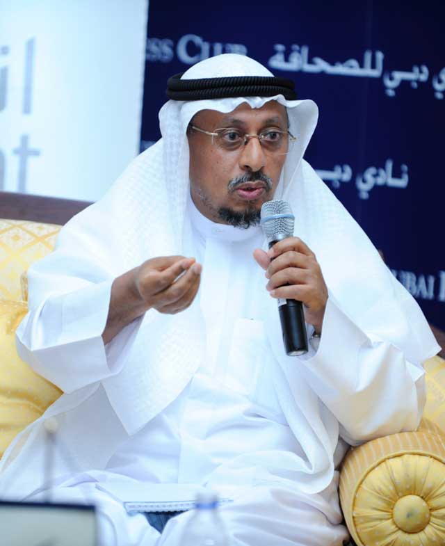 "د. أحمد الحداد - مدير إدارة الإفتاء في دبي"