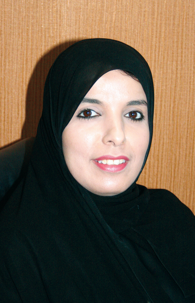 "ناعمة الشامسي: المبادرة تنقذ الأطفال من براثن العري والحاجة والعوز"