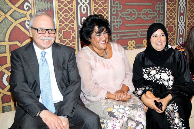"غسان طهبوب وموزة مطر"