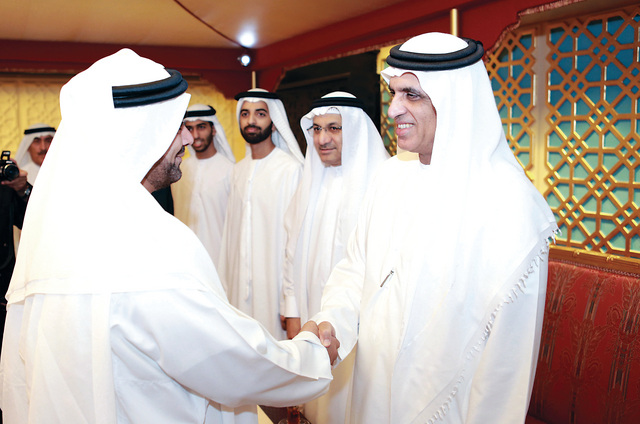 "سعود بن صقر يستقبل المهنئين برمضان بحضور محمد بن سعود والقطامي"