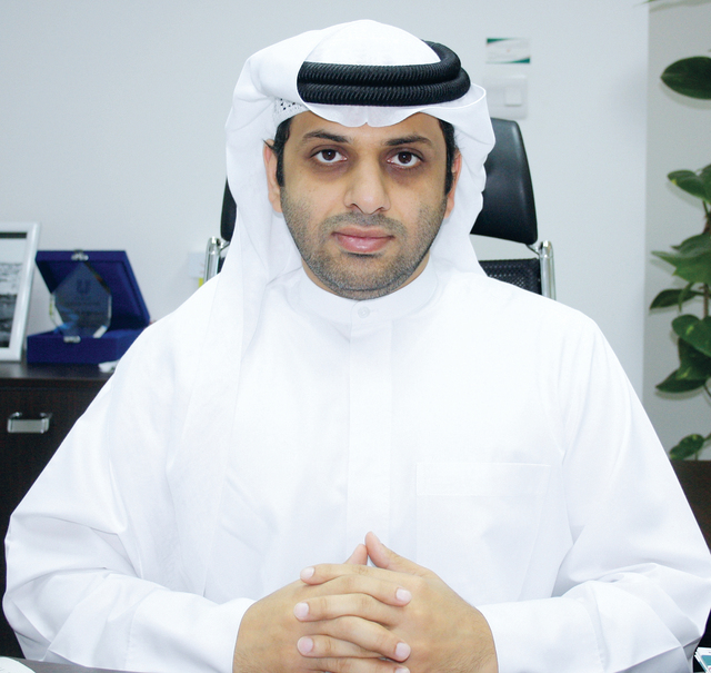 "عبدالعزيز بن حثبور"