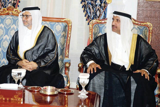 "محمد أنور قرقاش ومحمد الشيباني"