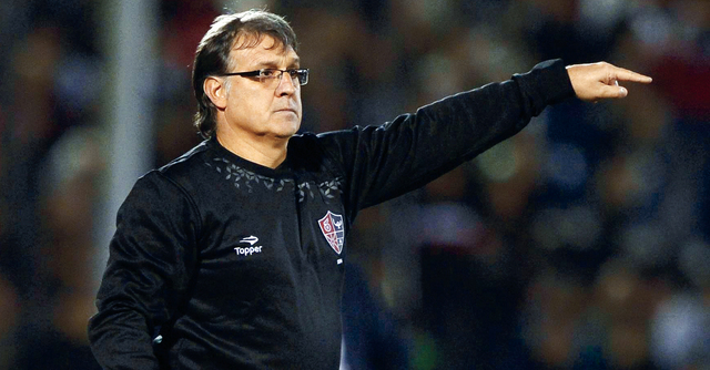 "مارتينو المدرب الجديد لبرشلونة \t أف ب"