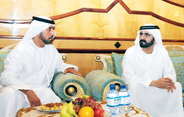 "محمد  بن راشد يعزي شقيق المتوفية خالد البخيت"