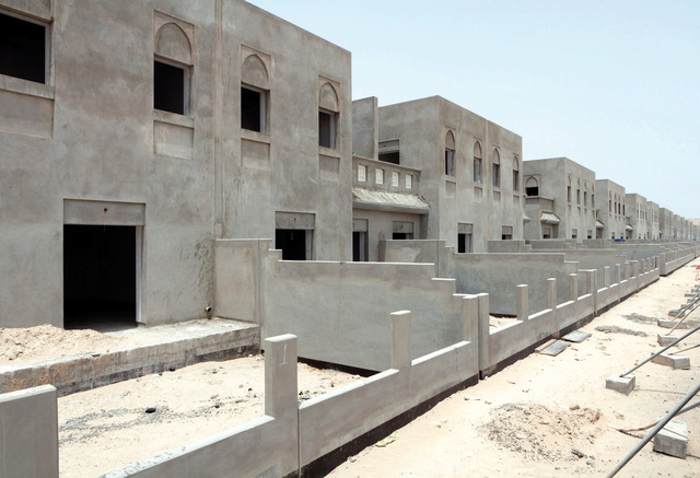 "مشاريع سكنية قيد الإنشاء في دبي من المصدر"