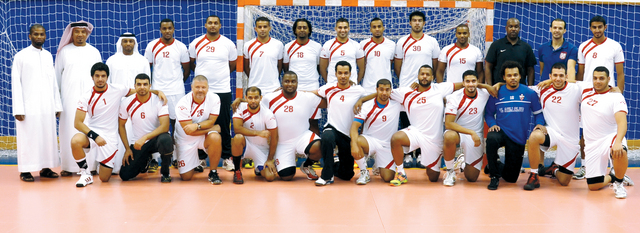 "صورة جماعية للمنتخب قبل انطلاق التدريبات \t من المصدر"