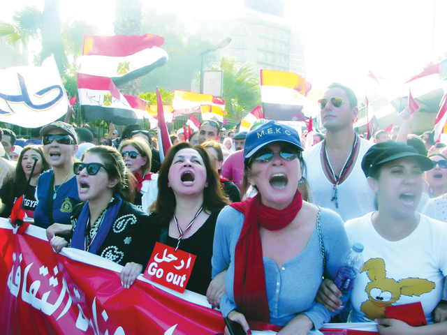 "الفنانون ينزلون للشارع \tأرشيفية"