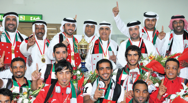 "بدر ثاني ونجوم المنتخب أبطال العرب والخليج\tمن المصدر"