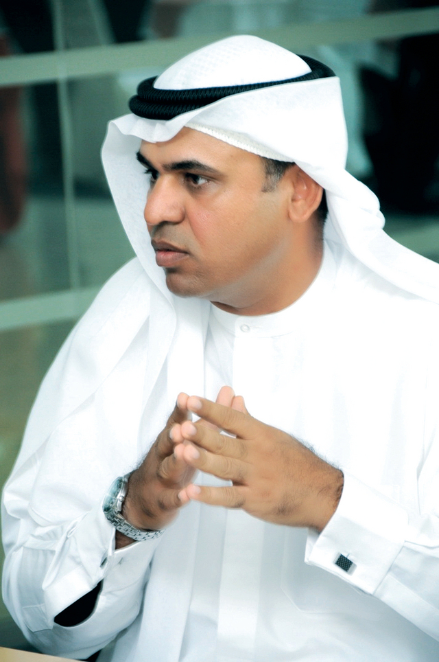 "محمد درويش: الهيئة تضبط الرسوم إذا كانت الخدمة مقدمة من المدرسة مباشرة"