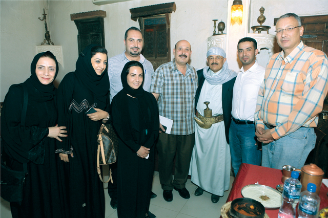 "خلال لقاء وزير السياحة مع الوفد الاعلامي البيان"
