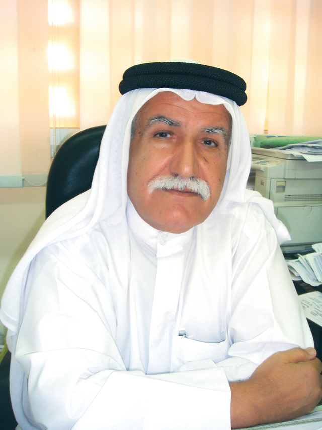 "عبدالله المدني: البعض استطاع ترويض الاحتياجات ضمن الإمكانيات"