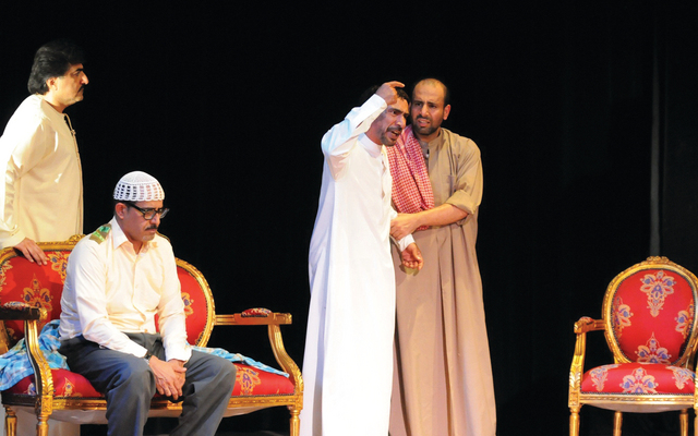 "الأداء المسرحي يخلق حالات انفعالية تفاعلية\t مباشرة"