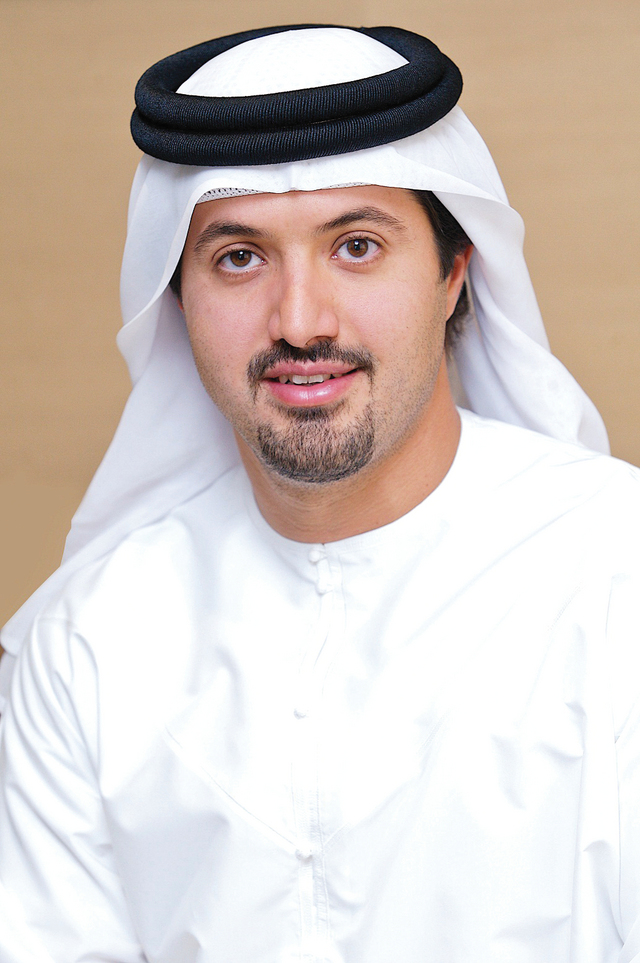 "هلال سعيد المري - المدير العام لدائرة السياحة والتسويق التجاري"