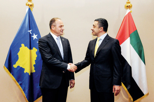 ".. ووزير خارجية كوسوفو                                          وام"