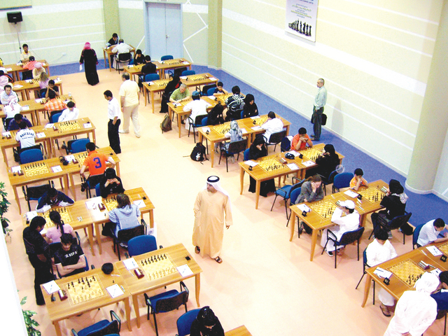 "من منافسات سابقة لبطولة دبي المفتوحة للشطرنج\t\tالبيان"