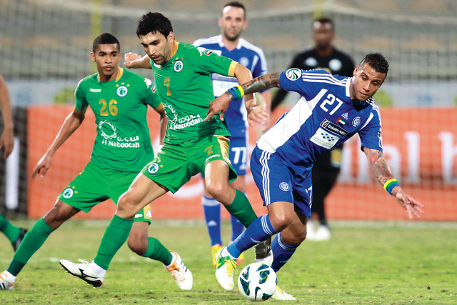 "الإثارة عنوان دائم للقاءات الشباب والنصر\tالبيان"