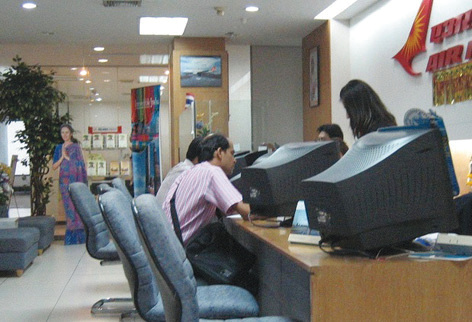 الجدوى بين الحجز التقليدي والإلكتروني