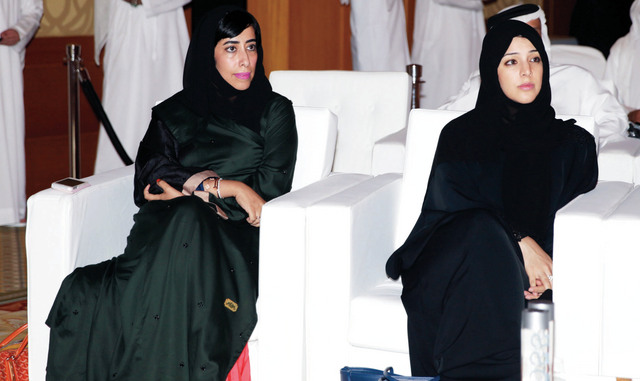"ريم الهاشمي ومنى المري"