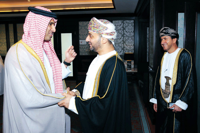 "خالد البوسعيدي في حوار مع علي آل خليفة"