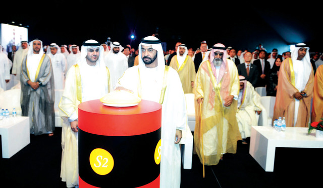"حمدان بن زايد مدشناً محطة الشويهات 2 \t\t وام"
