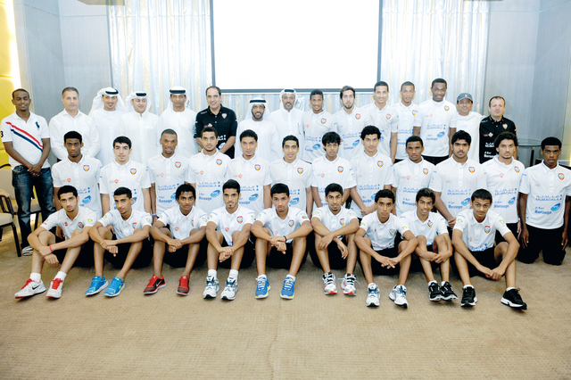 "منتخب الناشئين أمل الكرة الإماراتية\tالبيان"