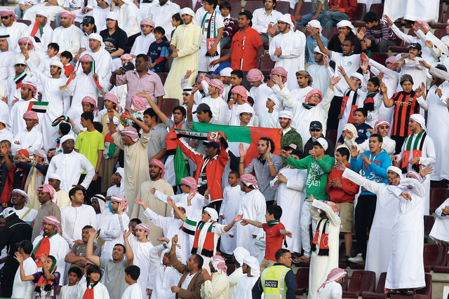 "جمهور الإمارات سند قوي  لمنتخباته\t البيان"