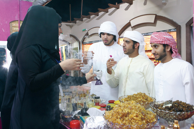 "شباب إماراتيون يفضلون العمل الحر"