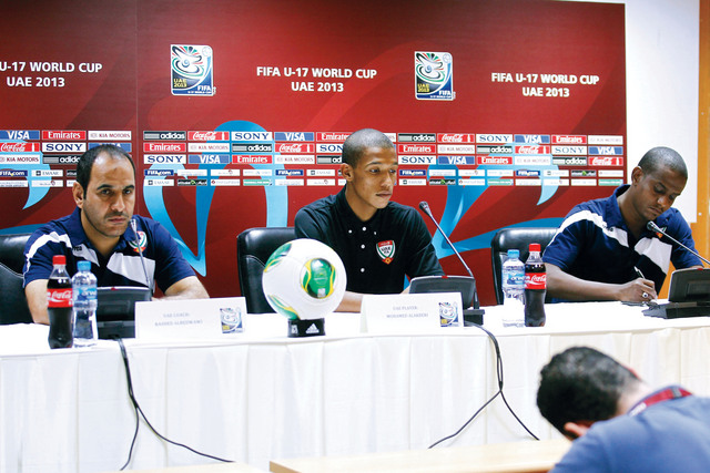 "راشد عامر يسعى إلى نتيجة إيجابية أمام البرازيل \tمن المصدر"