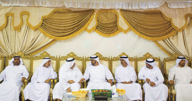"محمد بن زايد معزياً أسرة راشد الشامسي"