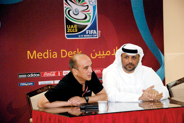 "عيسى هلال ومنسق فيفا"