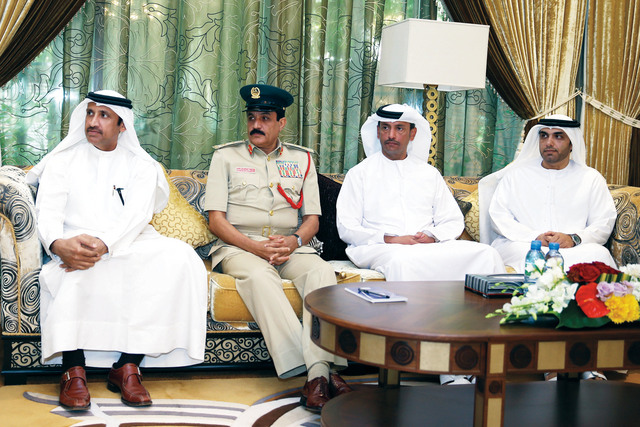 "محمد الشيباني وخميس المزينة وسعيد بن ملهوف وعمر الفلاسي خلال الاستقبال"