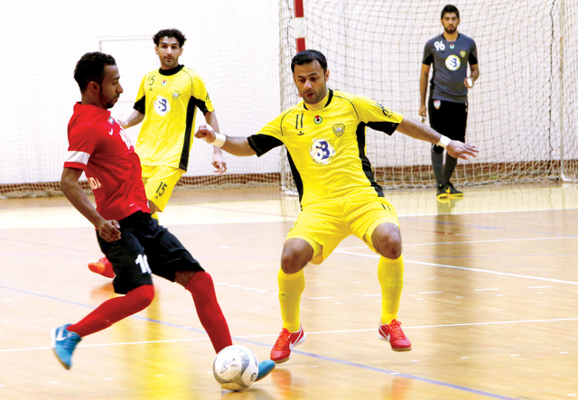 "الأهلي يتعادل مع الوصل في الثواني الأخيرة\t\tتصوير محمود الخطيب"