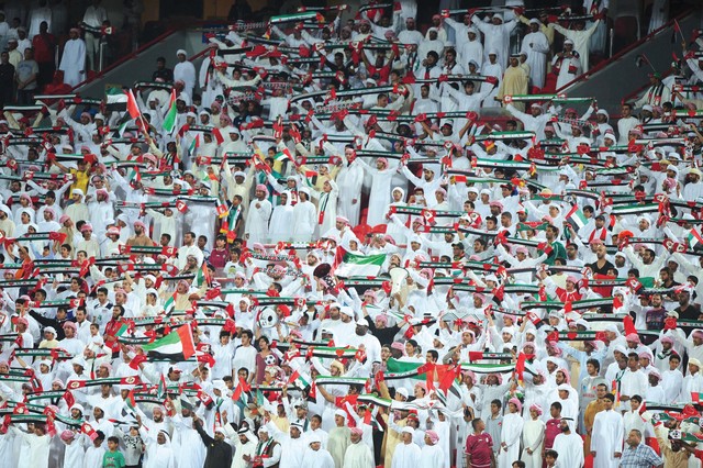 "الجماهير الوفية ساندت الأبيض بقوة واحتفلت بالتأهل في ملعب الانتصارات البيان"
