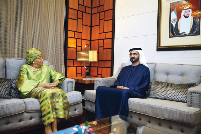"محمد بن راشد لدى استقباله رئيسة ليبيريا"