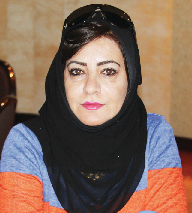 "إيمان نجار"