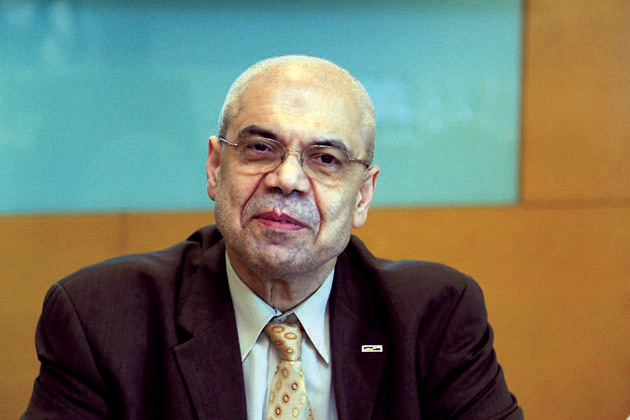 "علي فقها"