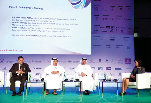 "القمة ناقشت تجربة دبي في استضافة إكسبو 2020 تصوير خليفة عيسى"