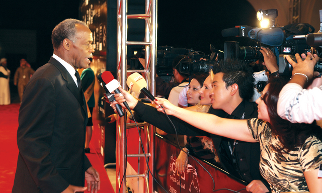 "المهرجان نجح في الوصول إلى العالمية\tالبيان"