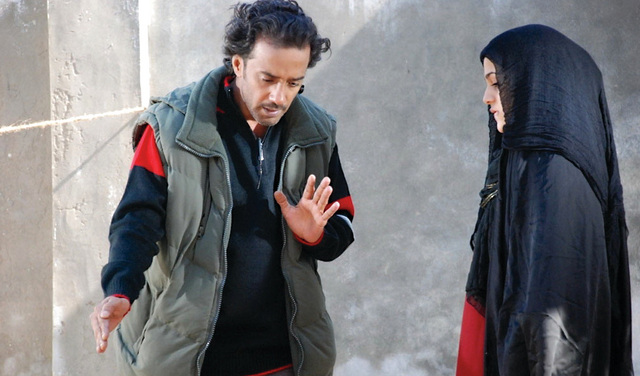 "سعيد سالمين أثناء تصوير فيلمه «بنت مريم»"