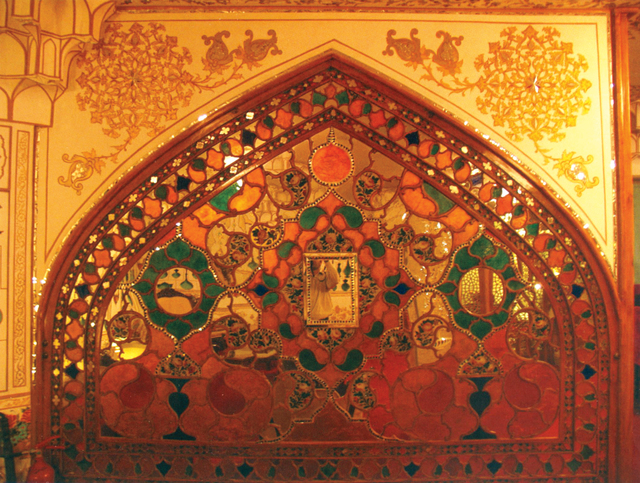 "من أعمال حسن قضاوي"