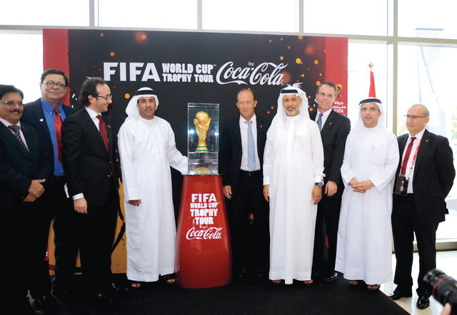 "الكشف عن كأس العالم بحضور السركال وعلي المنصوري وكالديرون \t تصوير - مجدي اسكندر"